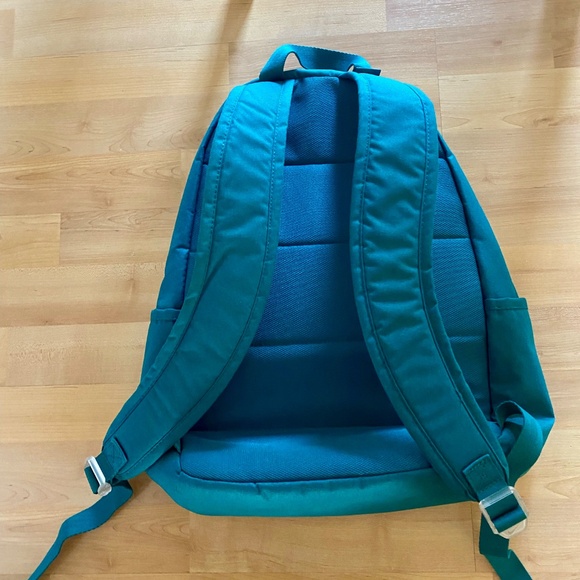 Nike Backpack - Picture 2 of 4